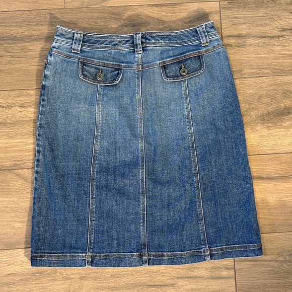 Talbots Women's Classic Denim Skirt Size 10 Cotton Blend Stretch Closet Staple - Picture 7 of 11